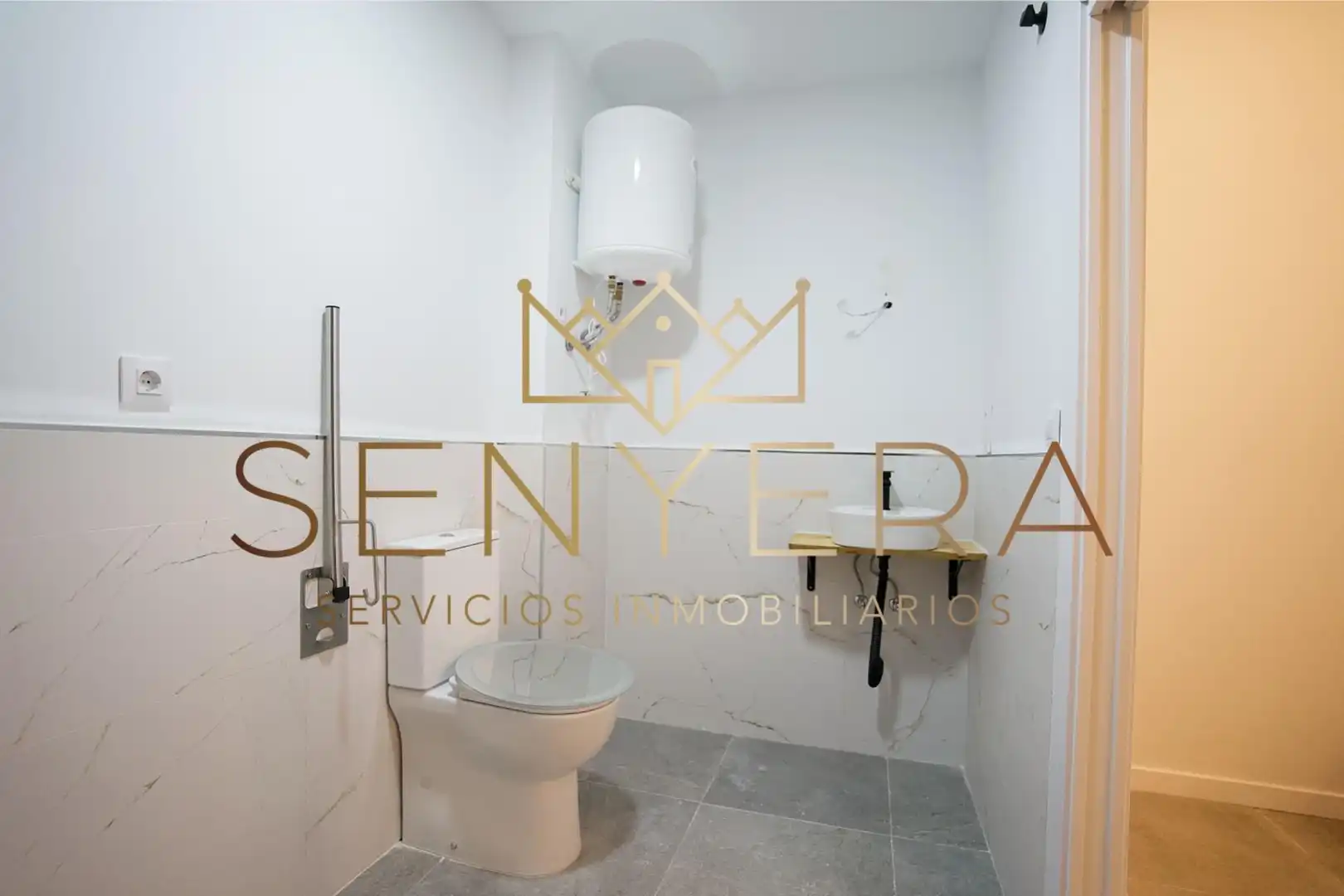 Badezimmer von Wohnungen zum Verkauf in Valencia mit Klimaanlage