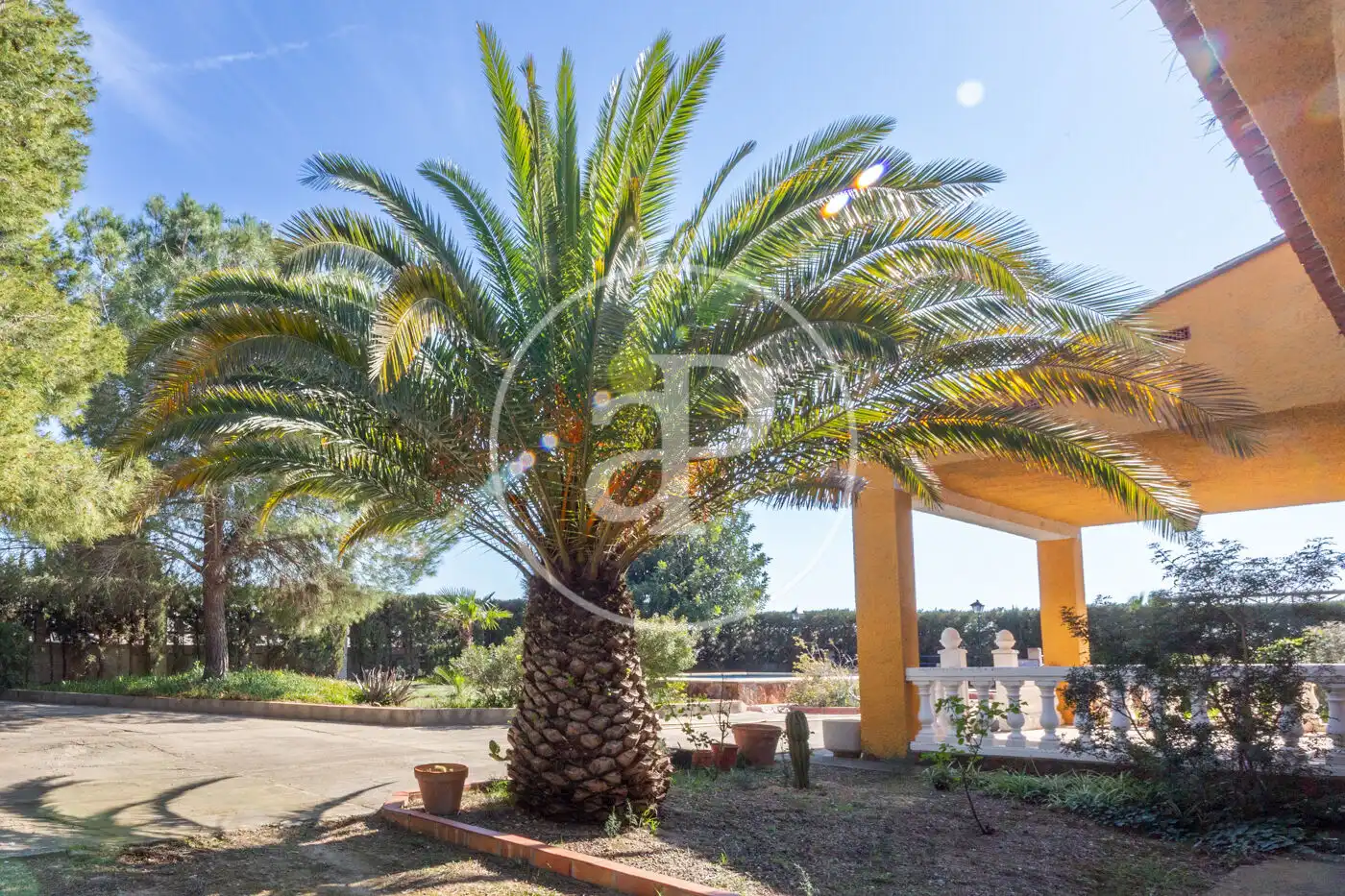 Garden of Houses for sale in Chiva  with Air Conditioner, Heating and Private garden