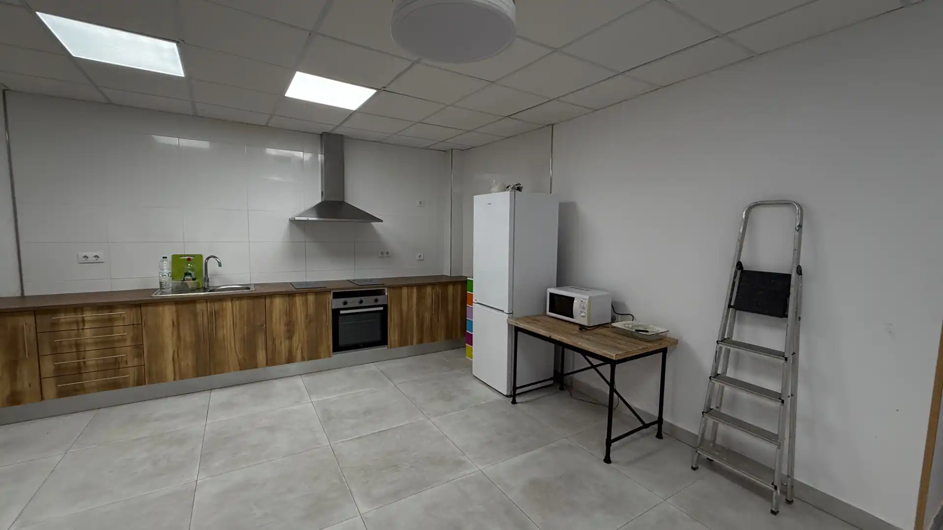 Cocina de Piso en venta en Águilas con Trastero, Lavadora y TV
