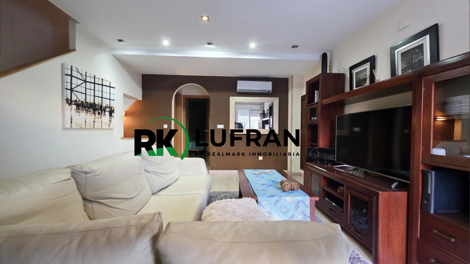 Casa adosada en venda en Alicante / Alacant amb Aire condicionat, Terrassa i Traster