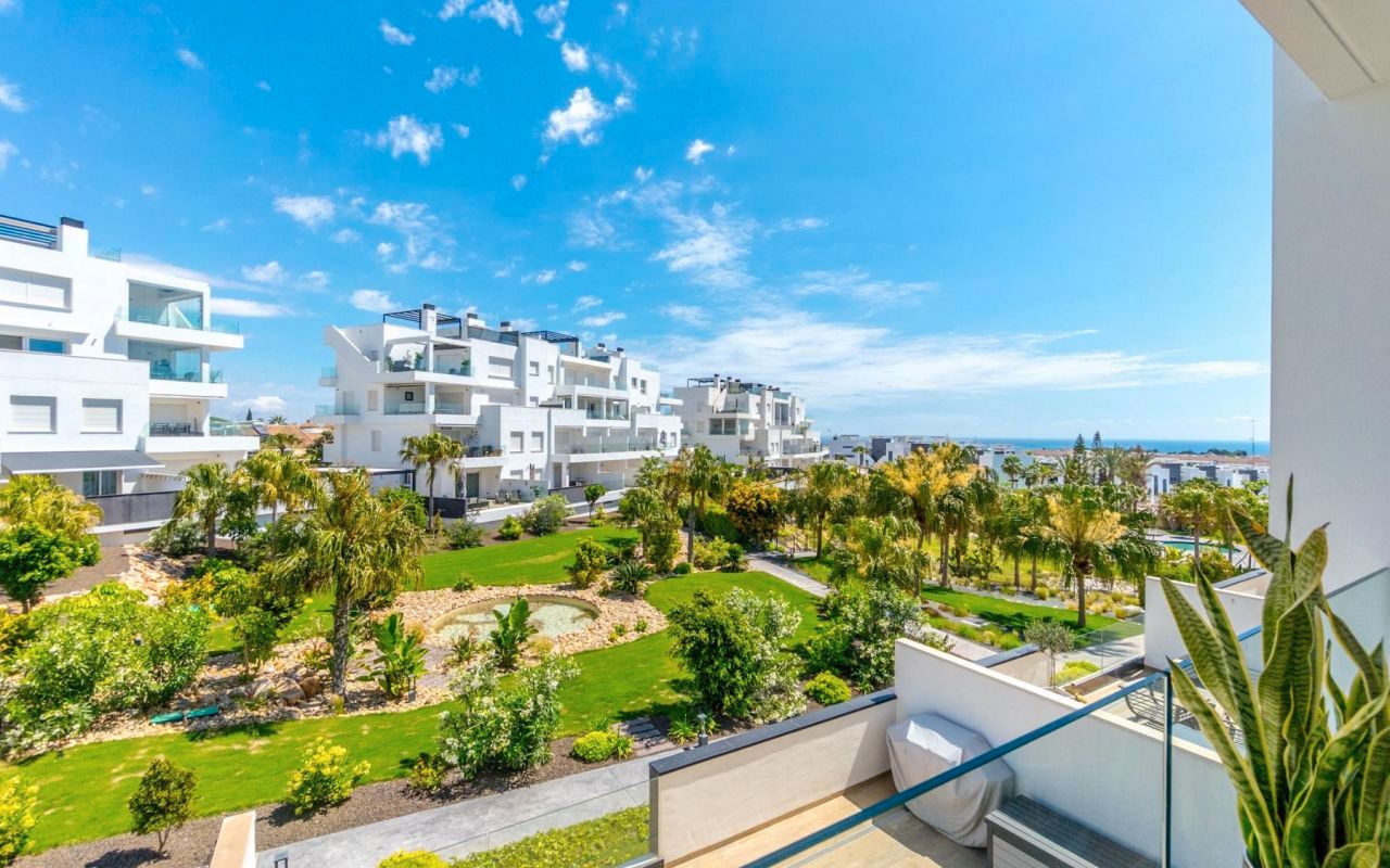 Vista exterior de Apartamento en venta en Torrevieja con Aire acondicionado, Terraza y Trastero