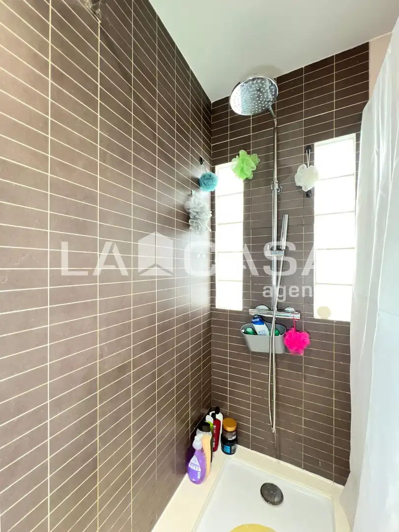 Flat for sale in Llefià