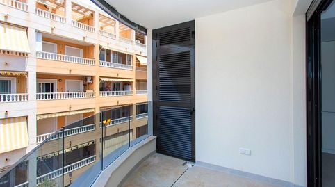 Foto 3 de Apartamento en venta en Calle Radio Murcia, 14, Las Piscinas Naturales, Torrevieja