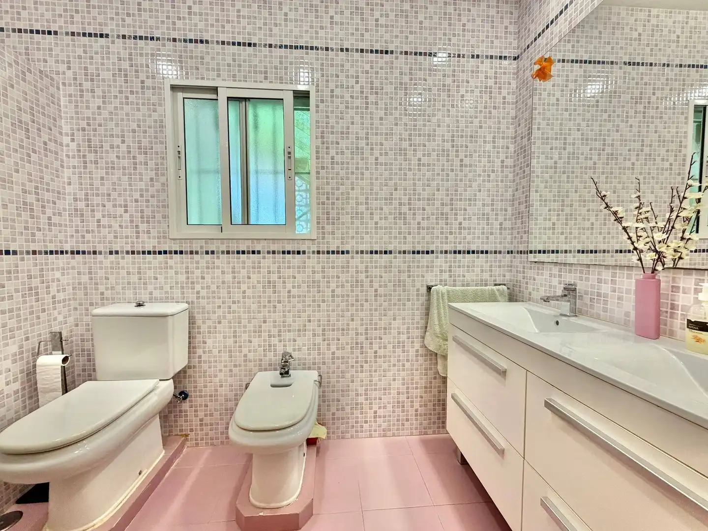 Bathroom of Houses for sale in Mutxamel  with Swimming Pool