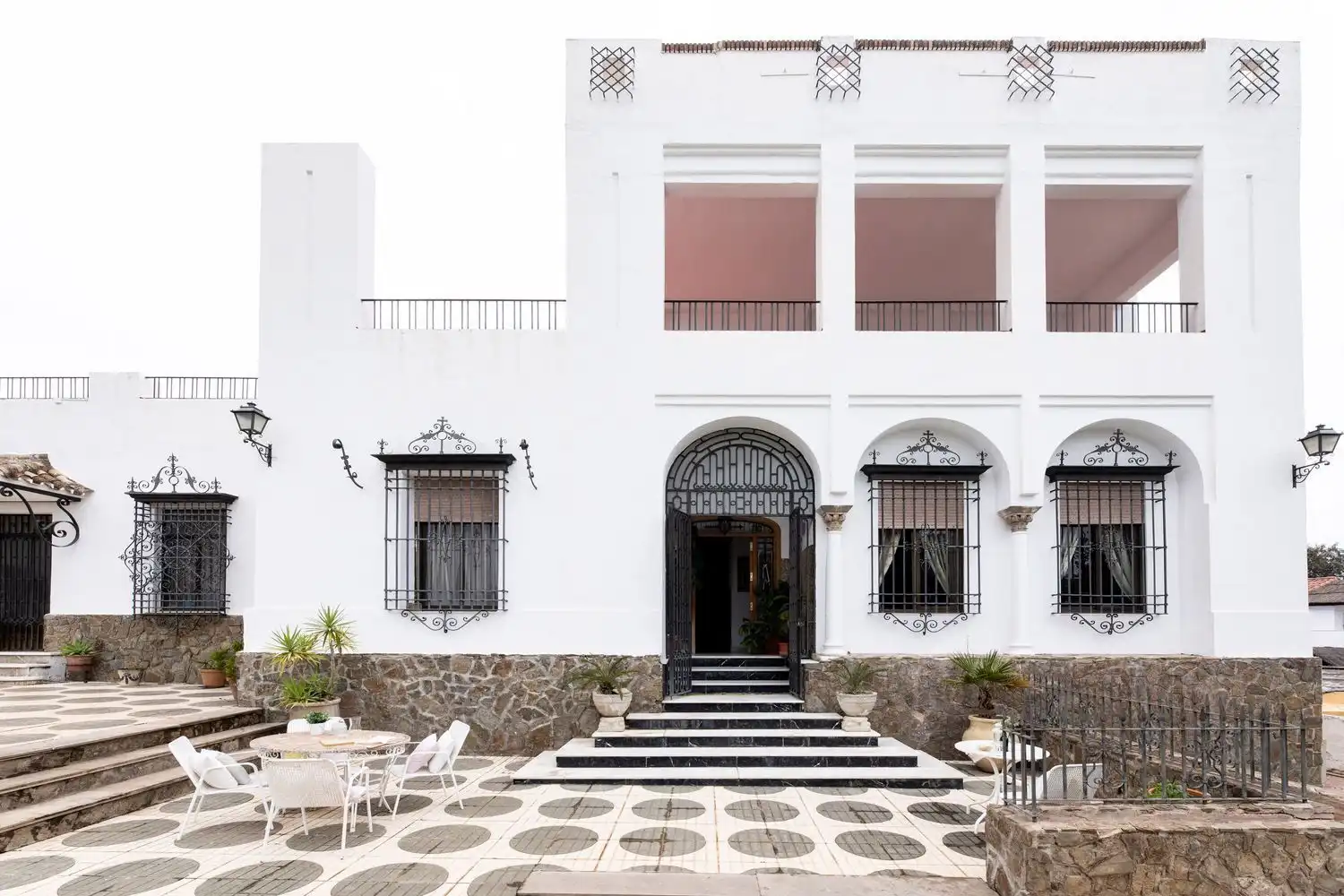 Exterior view of Houses for sale in Córdoba  with Air Conditioner, Private garden and Terrace