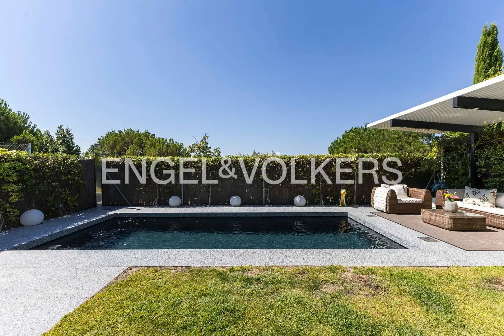 Piscina de Casa o chalet en venta en Torrelodones con Aire acondicionado, Calefacción y Jardín privado