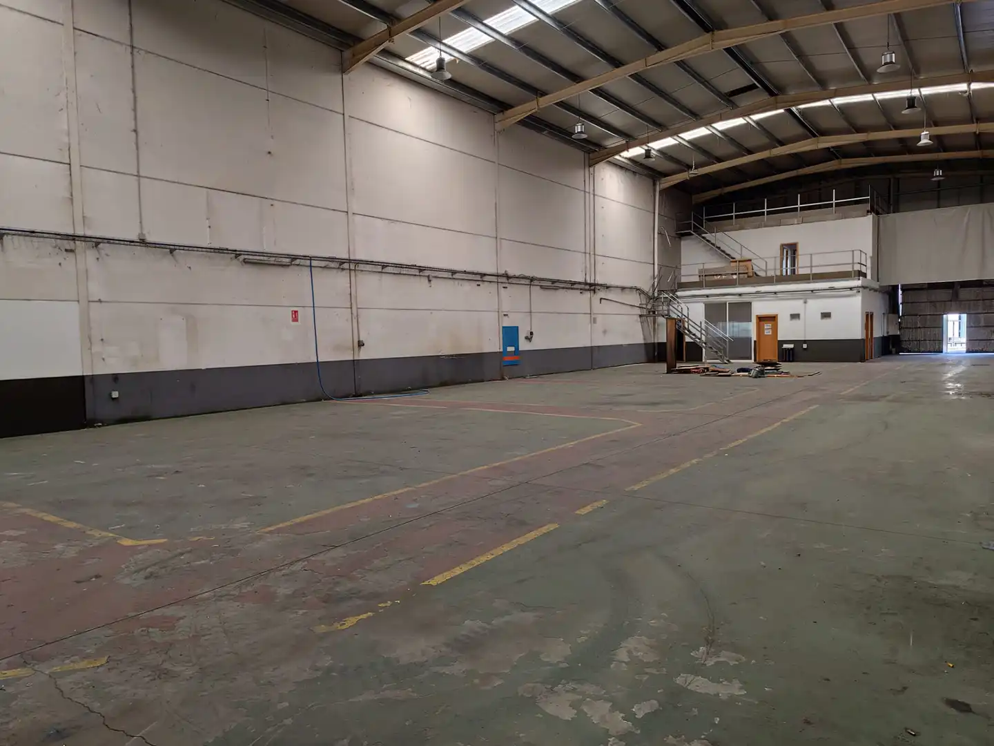 Fabrikhallen zur Miete in Valladolid