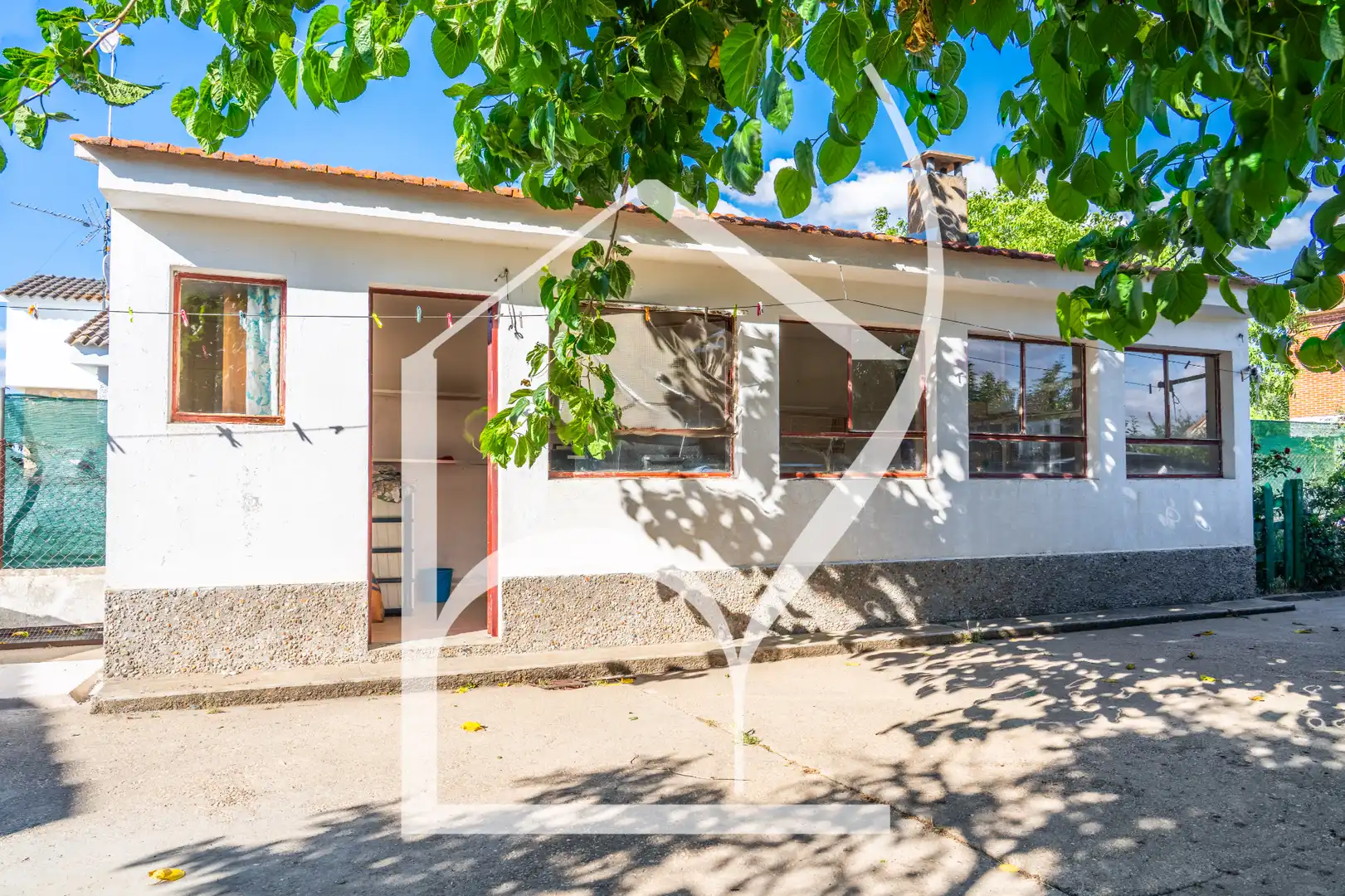Vista exterior de Finca rústica en venda en Calvarrasa de Abajo amb Aire condicionat, Terrassa i Traster