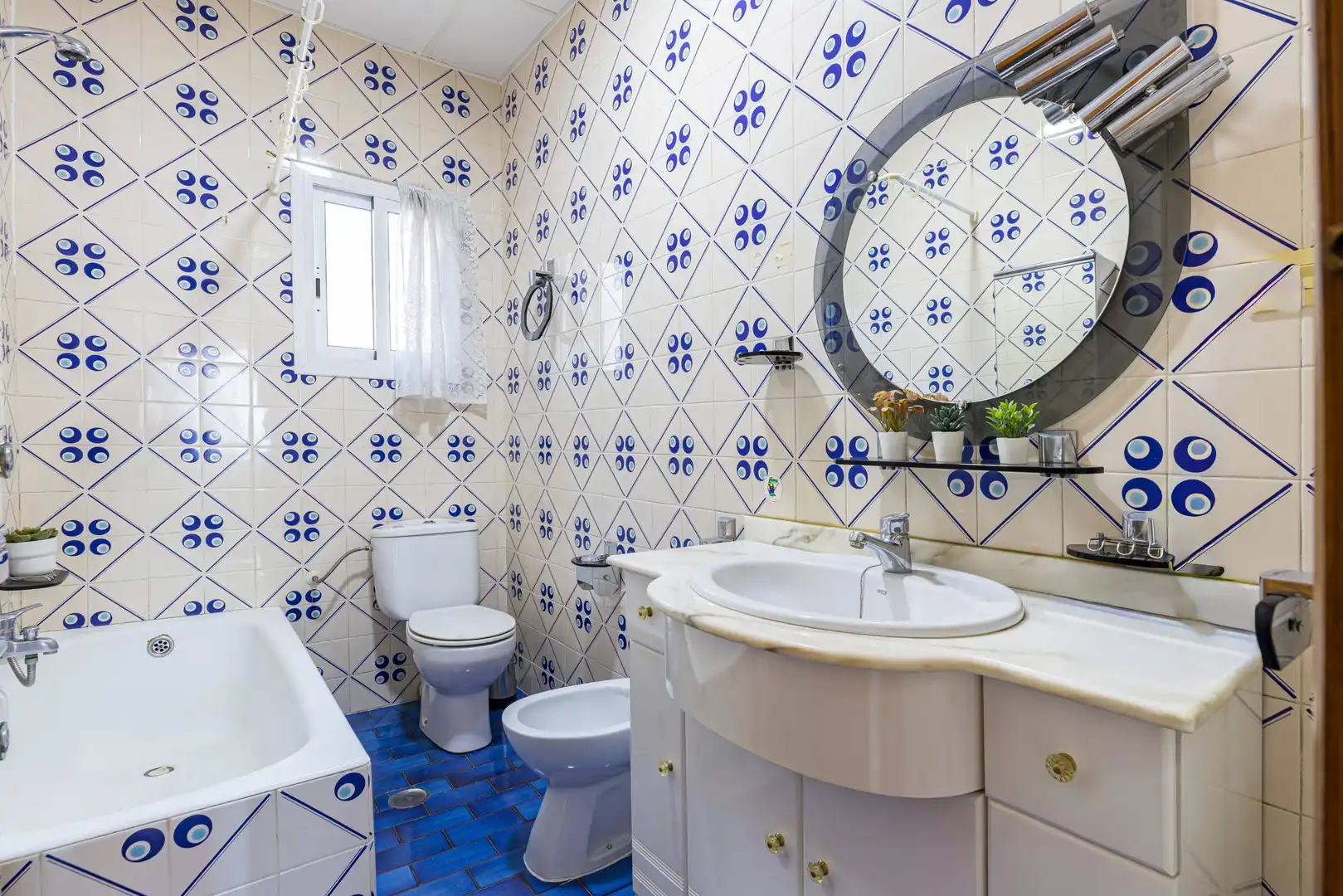 Baño de Piso en venta en Murcia con Terraza, Amueblado y Balcón