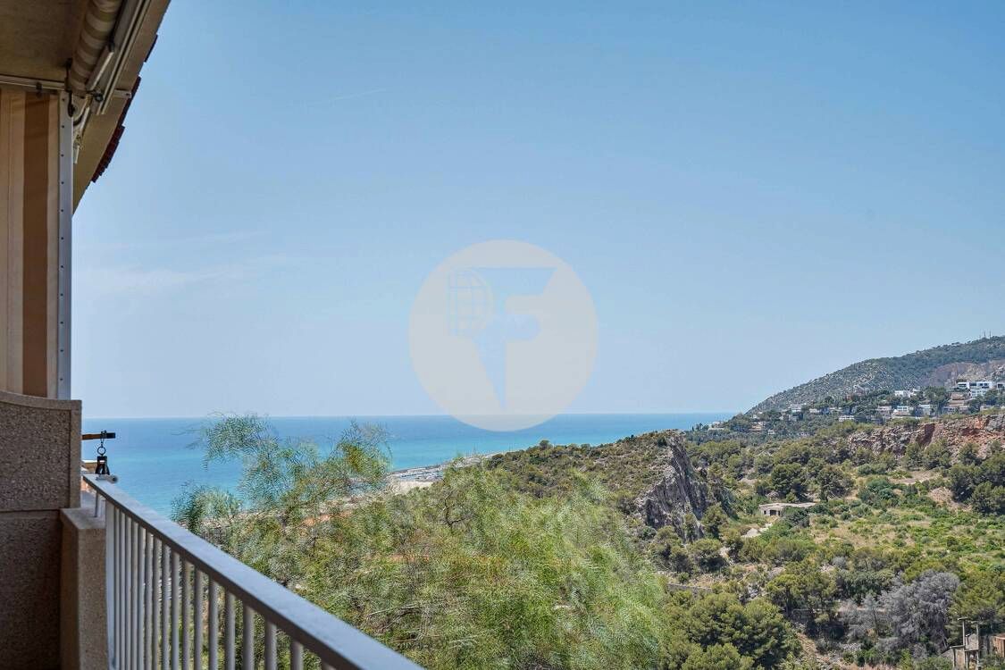 Exterior view of Single-family semi-detached for sale in Sitges  with Air Conditioner, Heating and Terrace