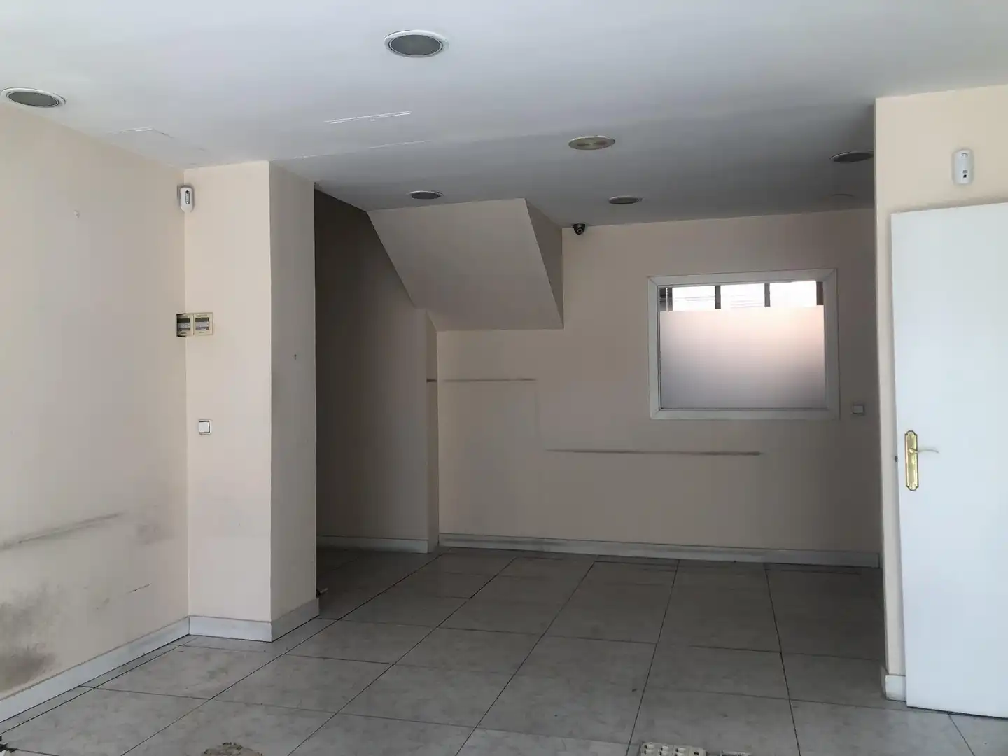 Local comercial en venda a Valderas - Los Castillos, imagen 6