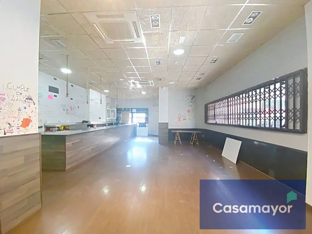 Local en venta en Alicante / Alacant con Aire acondicionado