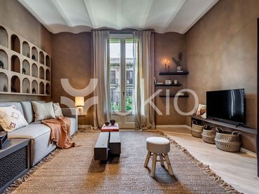 Apartament amb ascensor de lloguer a Carrer de la Diputació