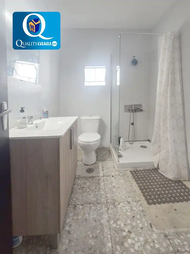 Bathroom of Flat for sale in Villajoyosa / La Vila Joiosa  with Air Conditioner and Terrace