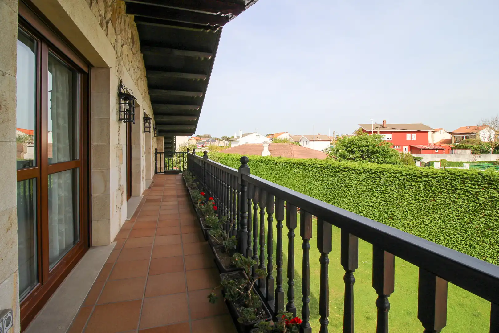 Terraza de Casa o chalet en venta en Santa Cruz de Bezana con Calefacción, Jardín privado y Terraza