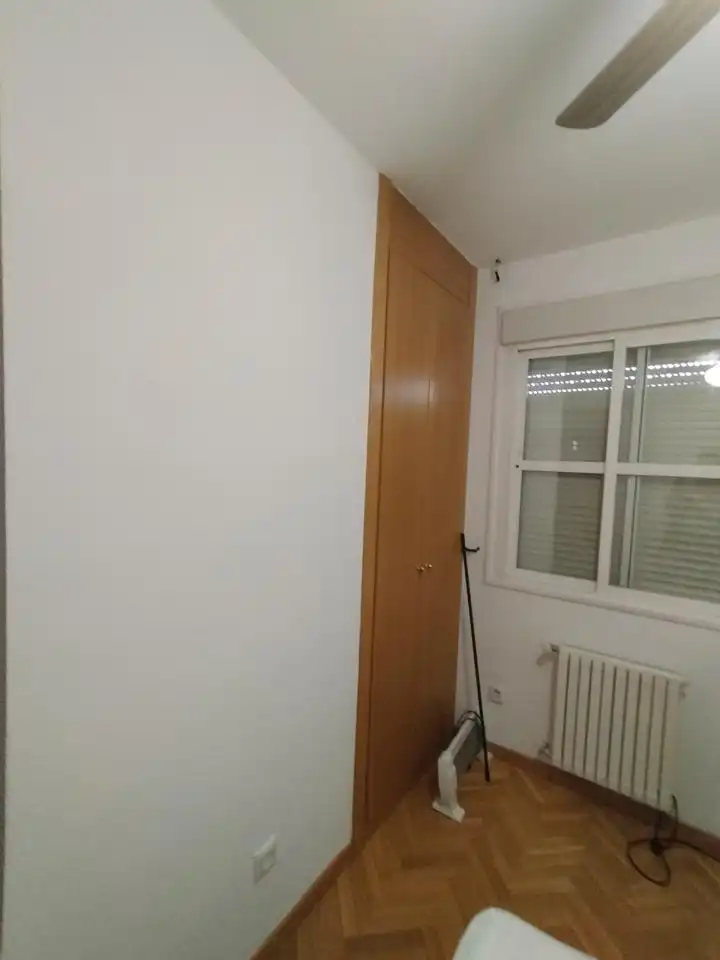 Bedroom of Flat for share in Alcalá de Henares  with Air Conditioner and Furnished