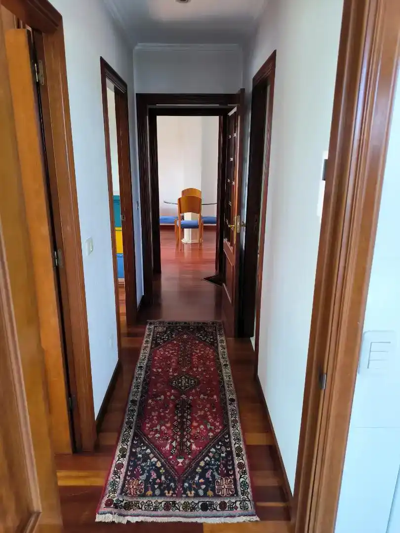 Wohnung zur Miete in Vigo  mit Privatgarten, Parkett und Abstellraum