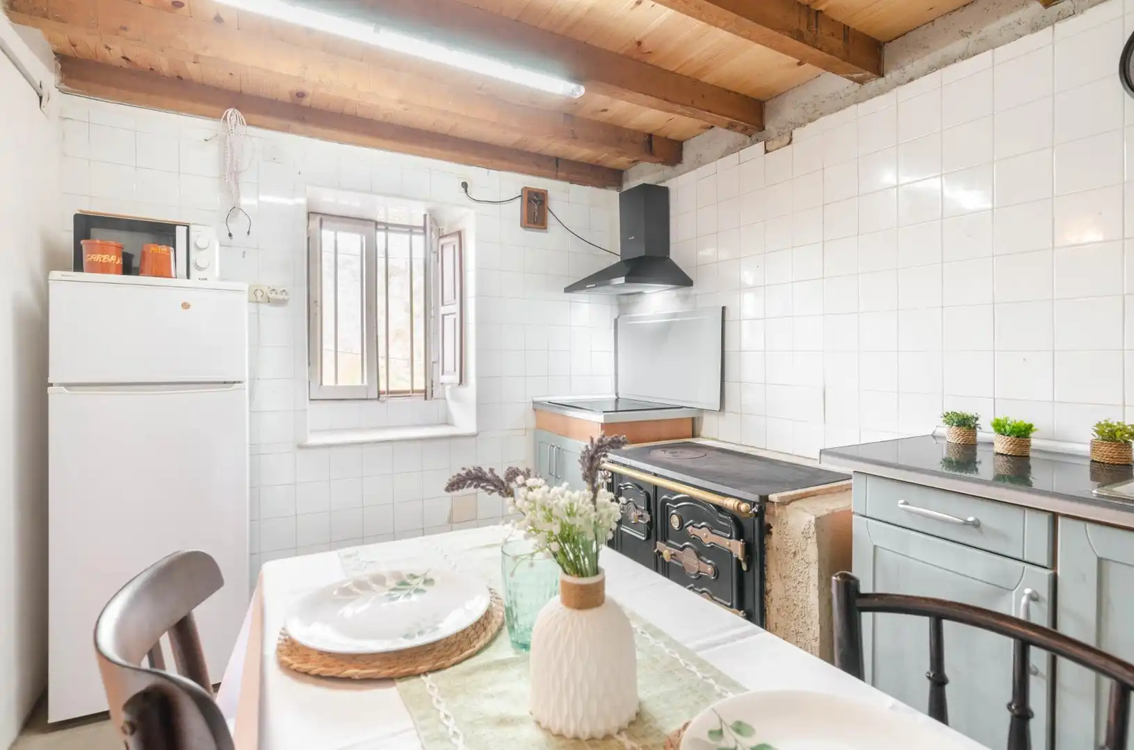 Cocina de Casa adosada en venta en Laviana con Jardín privado y Amueblado