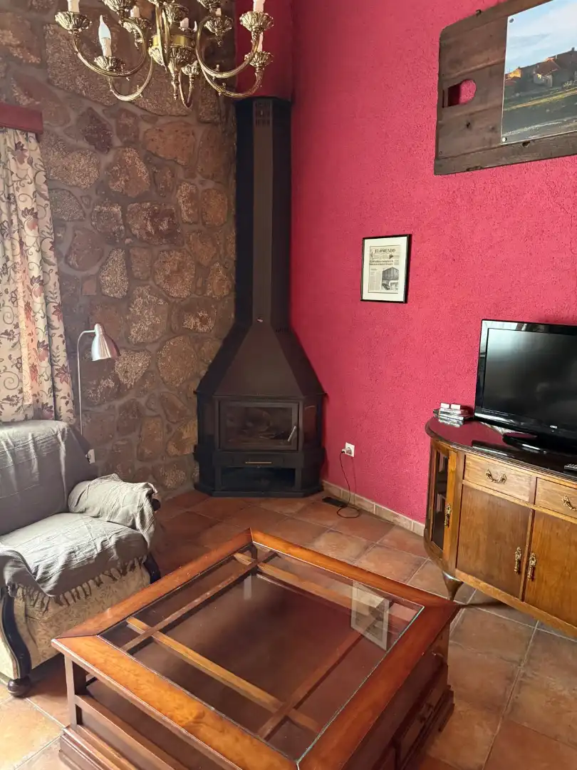 Sala de estar de Casa adosada en venta en La Torre con Calefacción, Jardín privado y Terraza