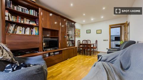 Photo 5 of Flat to rent in La Font d'en Fargues, Barcelona