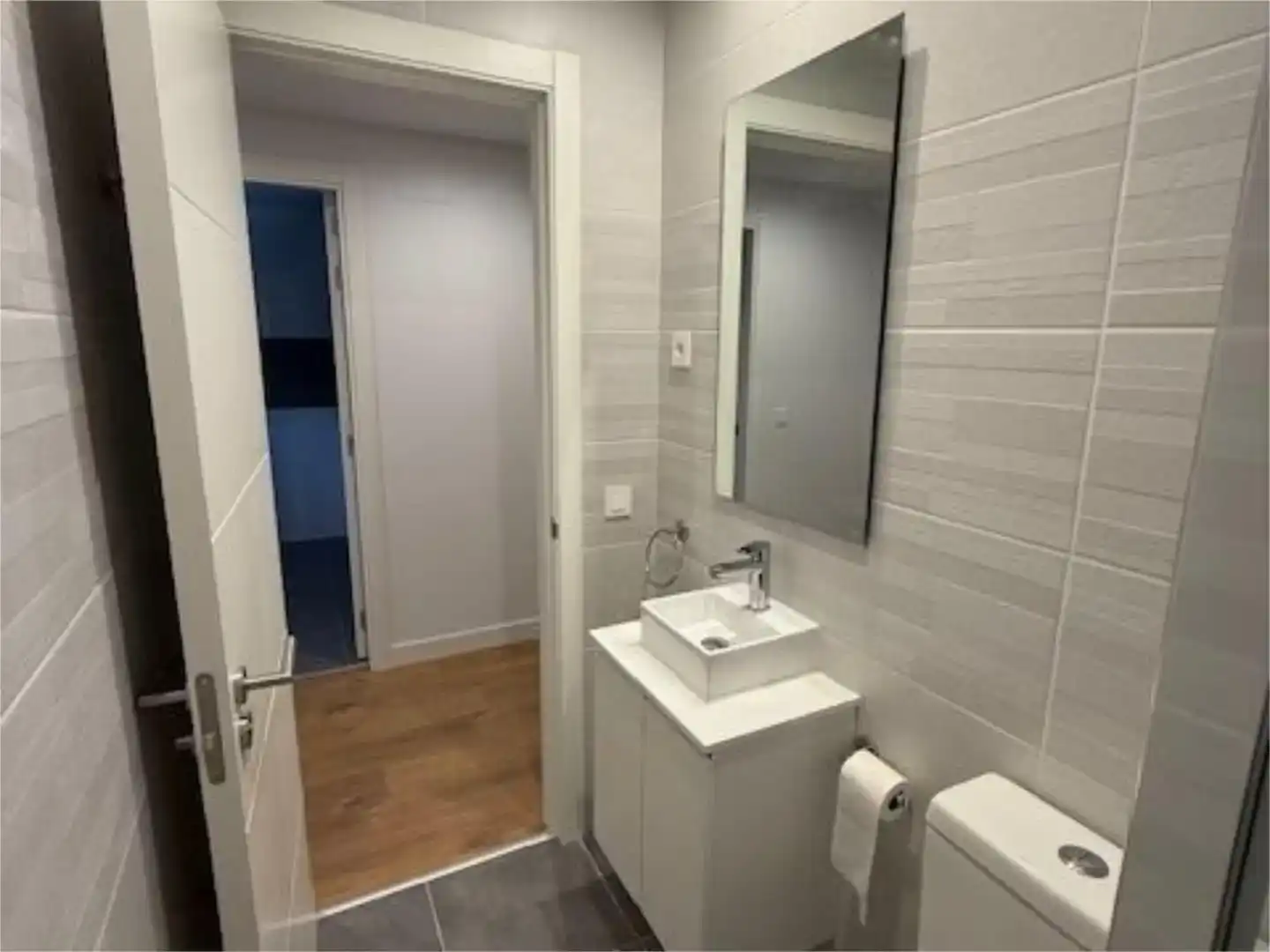 Bathroom of Houses for rent in Boadilla del Monte  with Air Conditioner, Private garden and Parquet flooring