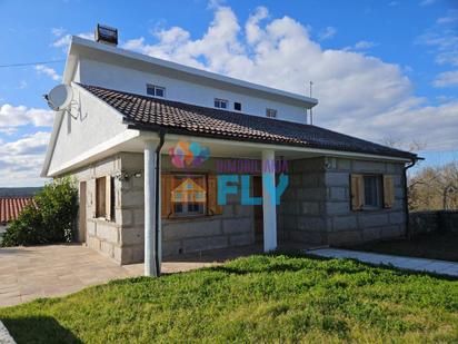 Exterior view of House or chalet for sale in A Merca    with Heating, Private garden and Terrace