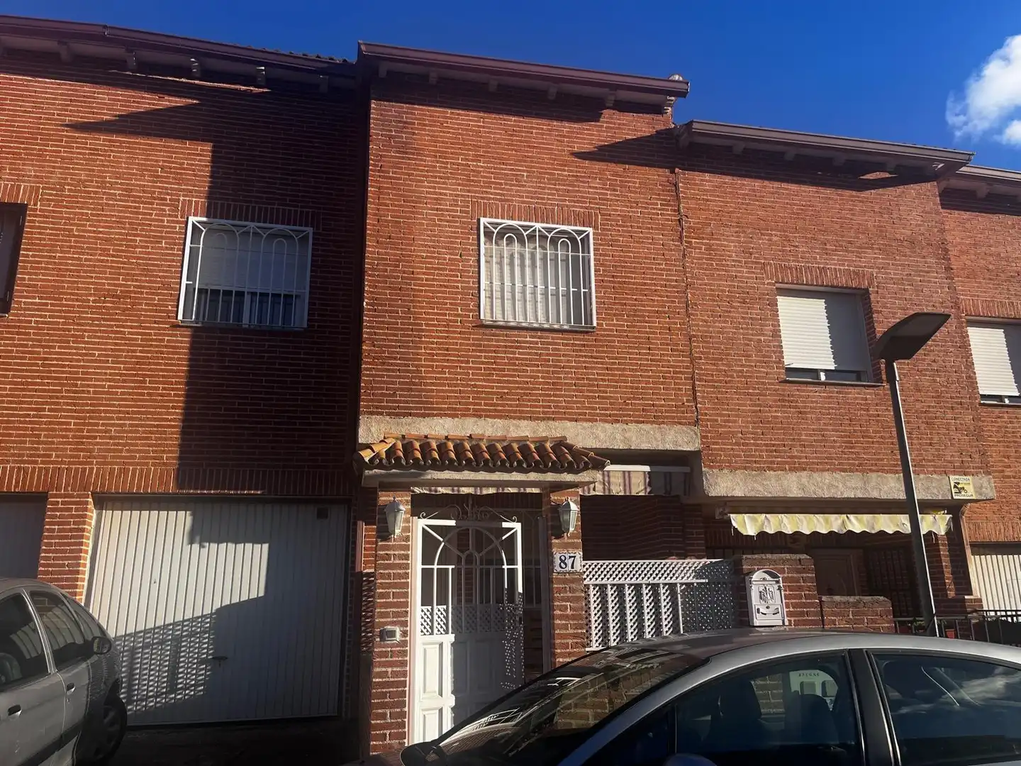 Vista exterior de Casa adosada en venda en Chozas de Canales