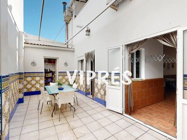Casa amb balcó en venda a Arroyo de San Serván