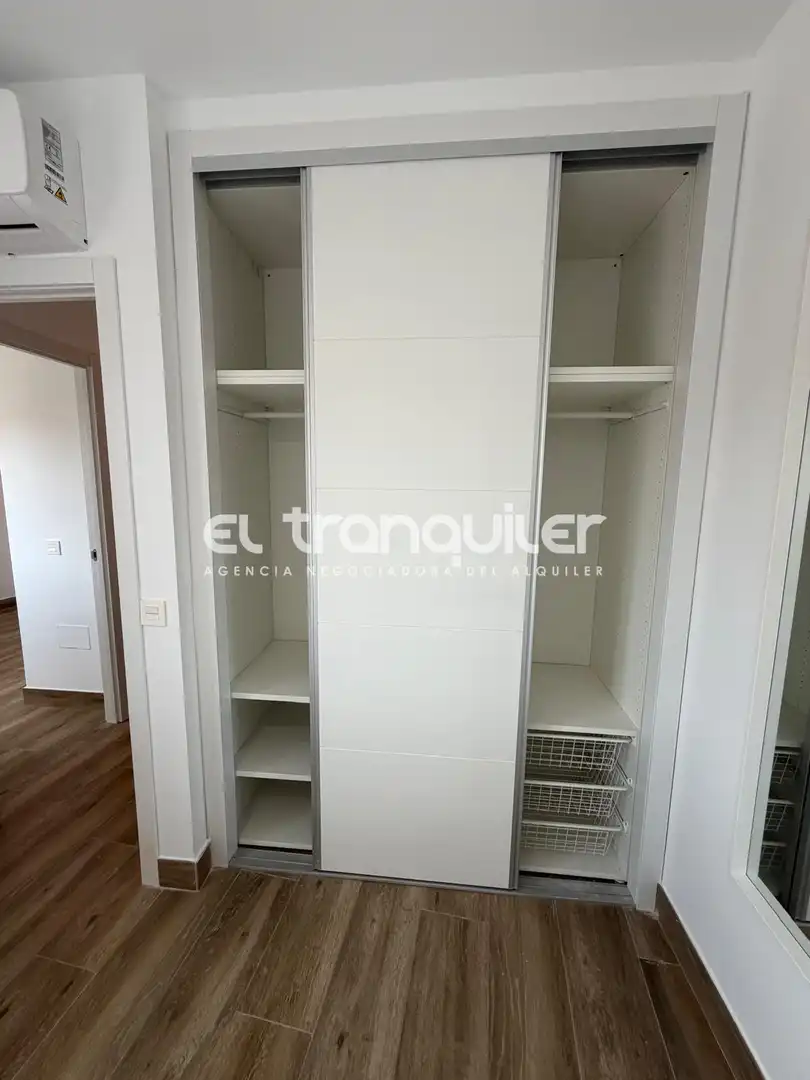 Bedroom of Flat for rent in Paracuellos de Jarama  with Air Conditioner and Parquet flooring