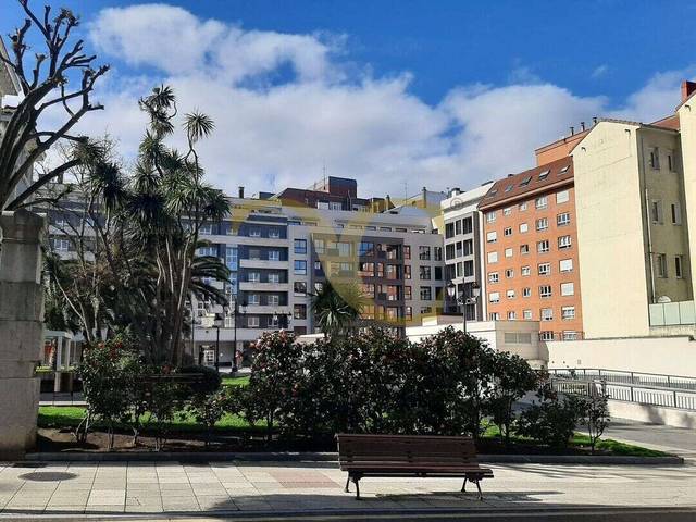 Local comercial en Venta en Calle la Lila en Salesas - Foncalada - Campoamor