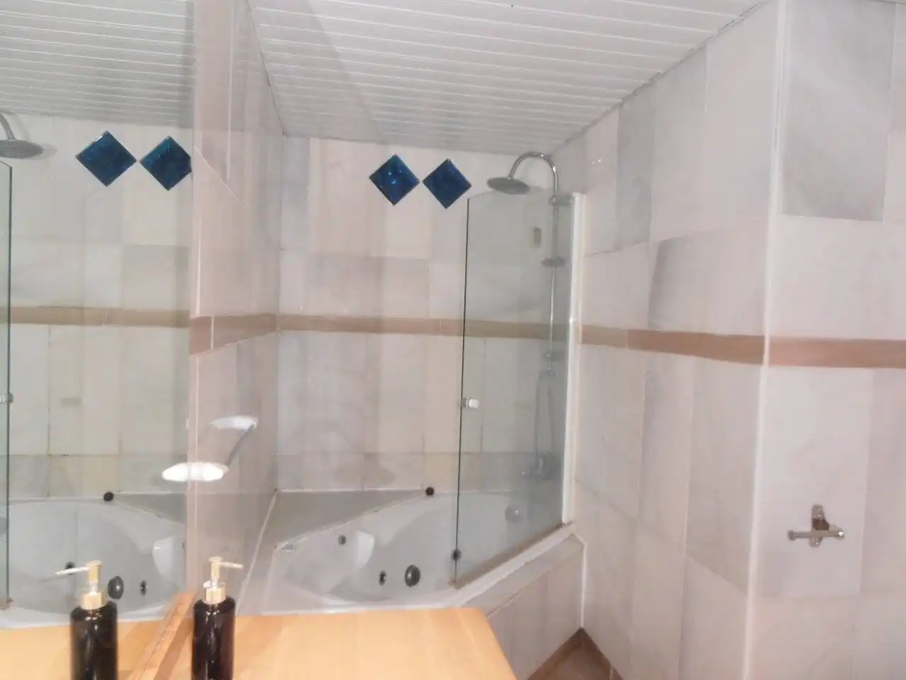 Apartamento con piscina en alquiler en Puerto Marina, imagen 4