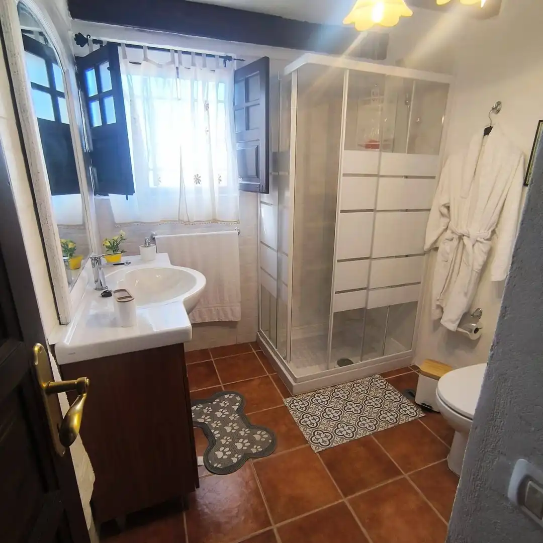 Badezimmer von Wohnungen zur Miete in Los Realejos mit Möbliert und Haustiere erlaubt