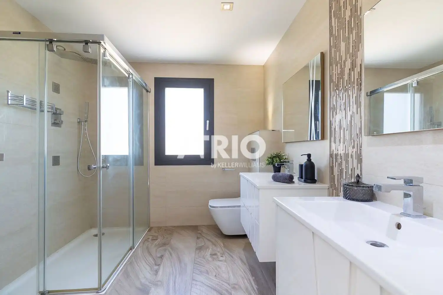 Bany de Casa o xalet de lloguer en  Palma de Mallorca amb Aire condicionat, Calefacció i Jardí privat