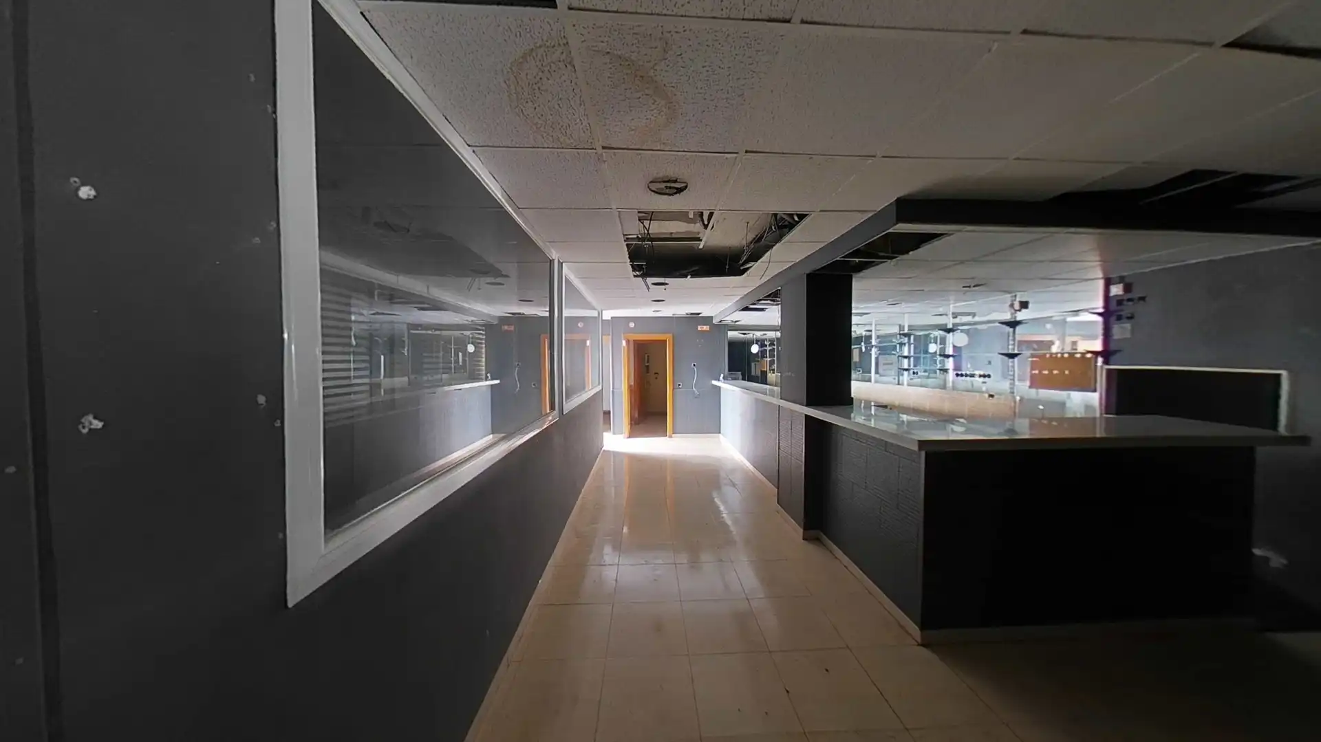 Local comercial en venda a Margarida Xirgu, imagen 3
