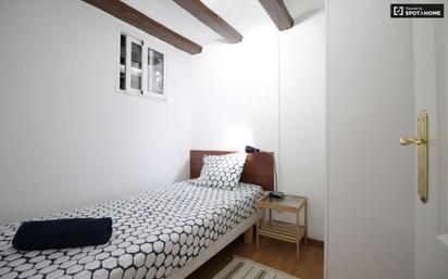 Bedroom of Flat to share in  Barcelona Capital  with Air Conditioner and Terrace