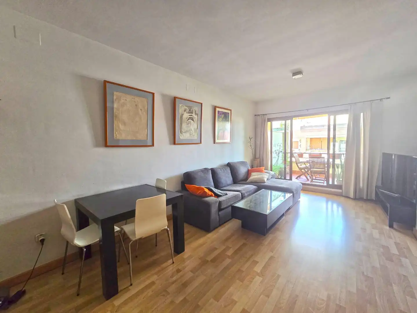 Außenansicht von Wohnung zum Verkauf in Mairena del Aljarafe mit Gemeinschaftspool