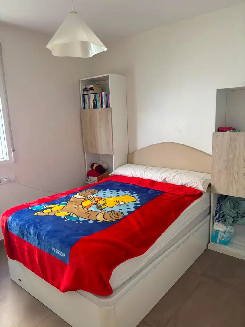 Casa aparellada amb terrassa en venda a La Conarda, imagen 10