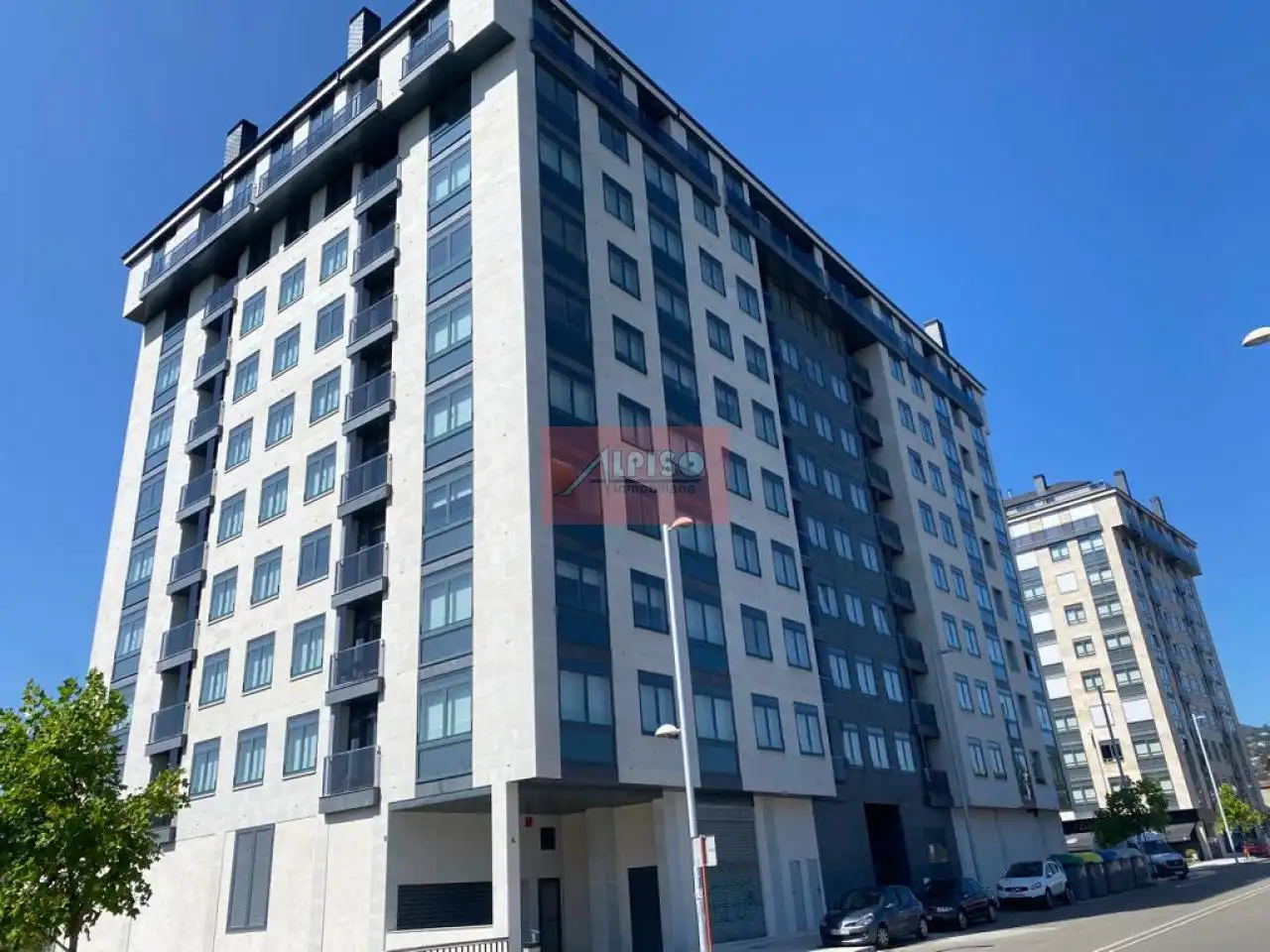 Vista exterior de Estudi en venda en Ourense Capital  amb Calefacció i Balcó