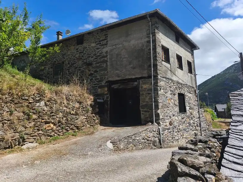 Vista exterior de Casa o chalet en venta en Allande con Amueblado