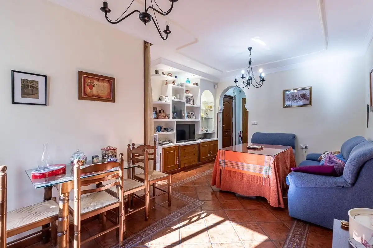 Dining room of Flat for sale in Granada