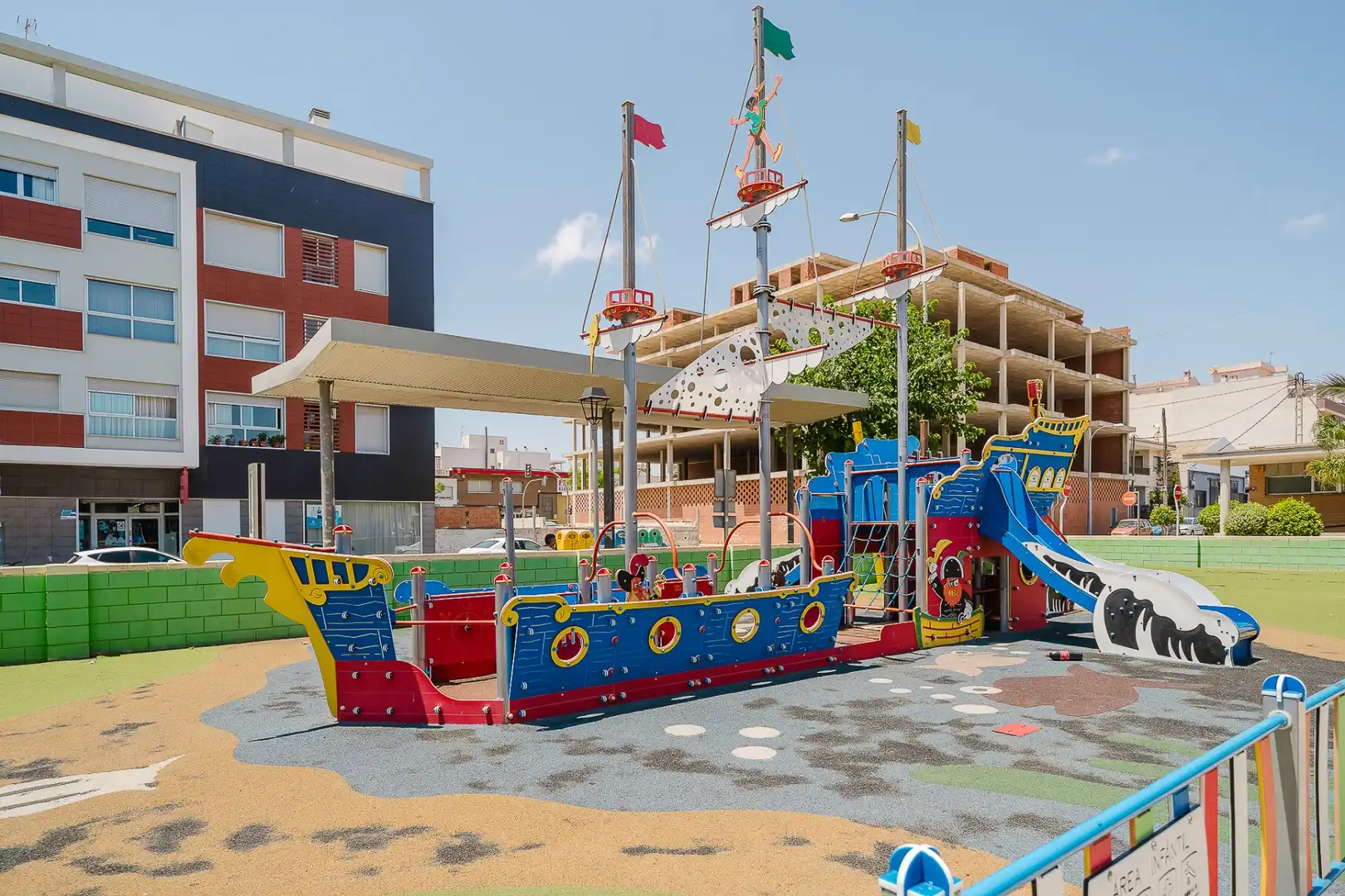 Aparcament de Apartament en venda en Pilar de la Horadada amb Aire condicionat