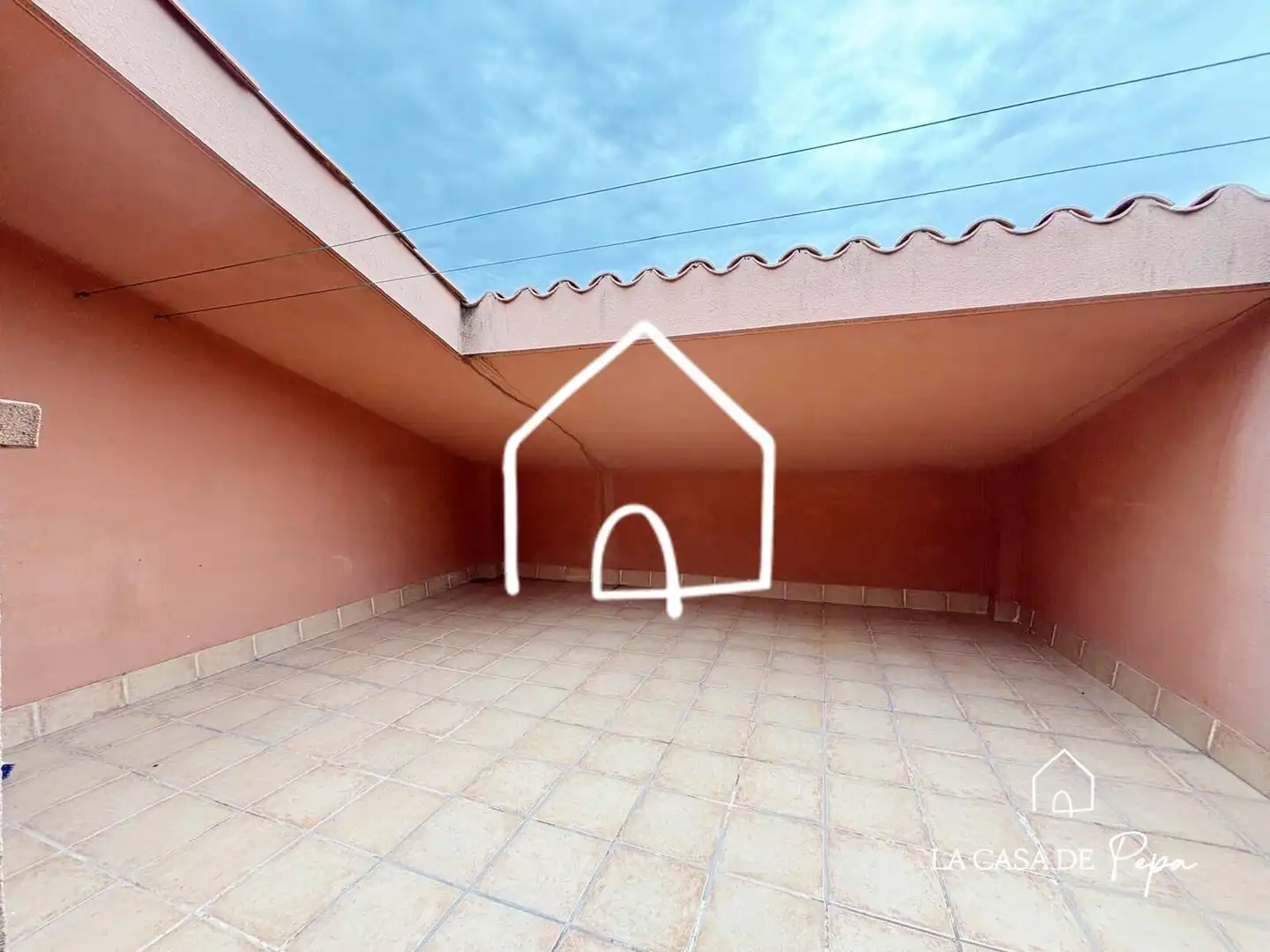 Terraza de Ático en venta en Begues con Calefacción, Parquet y Balcón