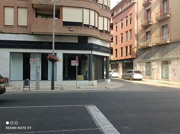 Locale commerciale in affitto a Centre