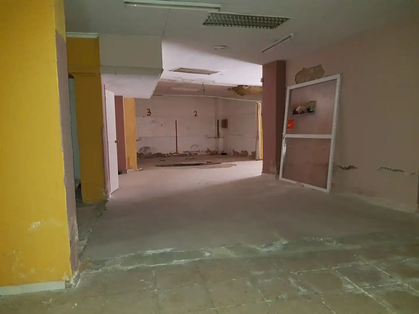 Local comercial en venta en Calle Arroyo, imagen 2