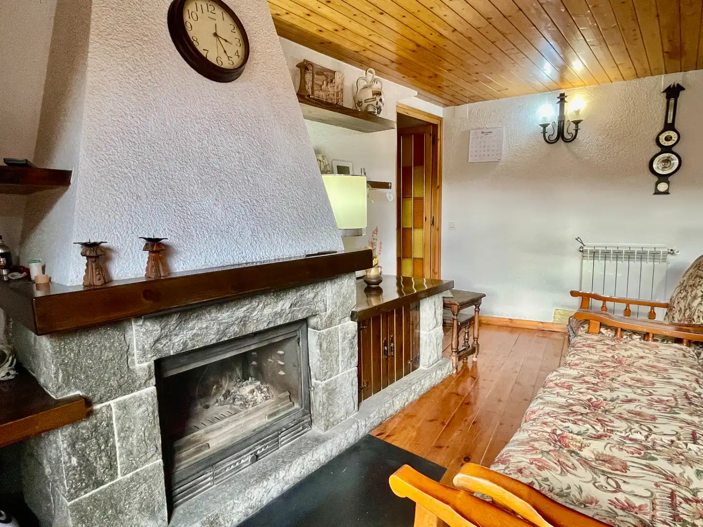 Sala de estar de Ático en venta en Setcases con Calefacción, Terraza y Amueblado