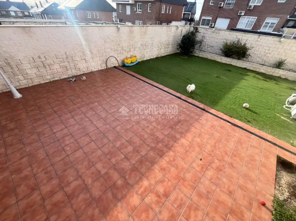 Casa adosada en venta en Moraleja de Enmedio