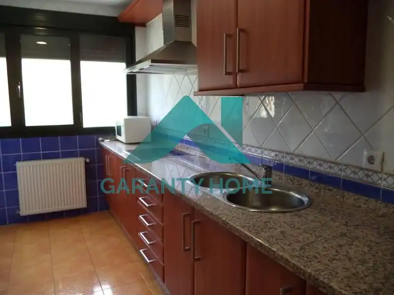 Cocina de Apartamento de alquiler en Cáceres con Aire acondicionado, Calefacción y Terraza