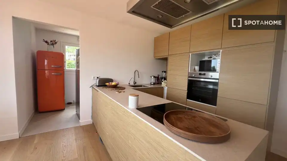 Cocina de Piso para compartir en Alella con Aire acondicionado, Calefacción y Amueblado