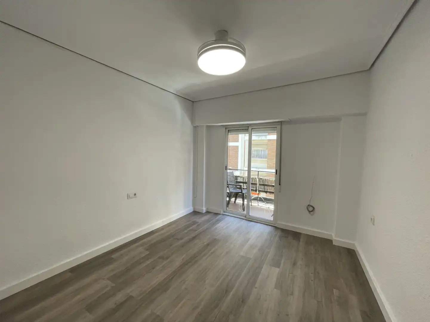 Piso de alquiler en Valencia - Plaza Vicente Iborra, El Carme