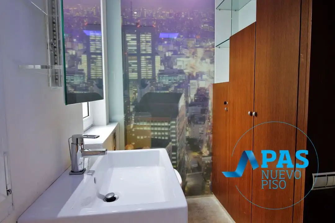 Piso en venta en Calle Lealtad, Centro - Ayuntamiento